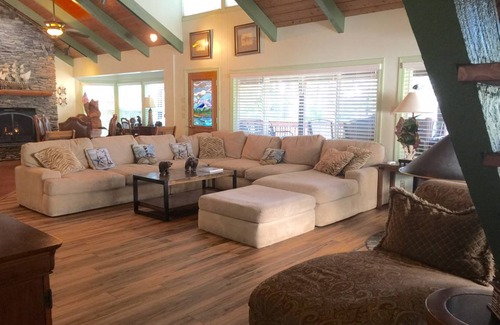 Bass Lake House | 193 m² House ∙ 4 bedrooms ∙ 12 guests