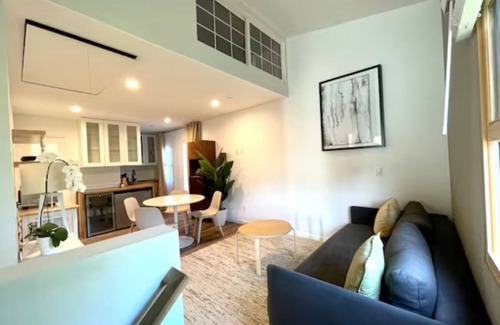 Encinitas Apartment | 2 Bedroom Executive Green Modern Apartment