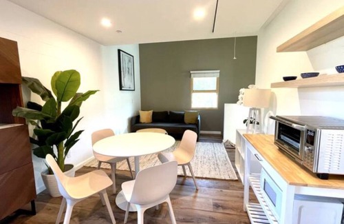 Encinitas Apartment | 2 Bedroom Executive Green Modern Apartment