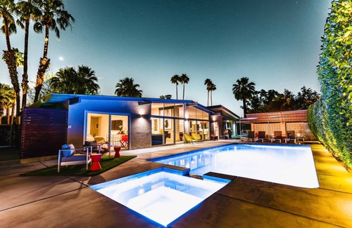 Palm Springs House | 212 m² House ∙ 5 bedrooms ∙ 10 guests