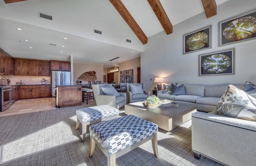 Lakeside Park Condo | 213 m² Condo ∙ 4 bedrooms ∙ 10 guests