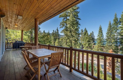 Tahoma House | 225 m² House ∙ 4 bedrooms ∙ 10 guests