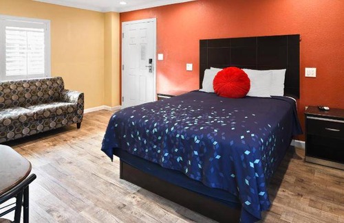 Carlsbad Village Hotel | 232 m² Hotel ∙ 127 guests