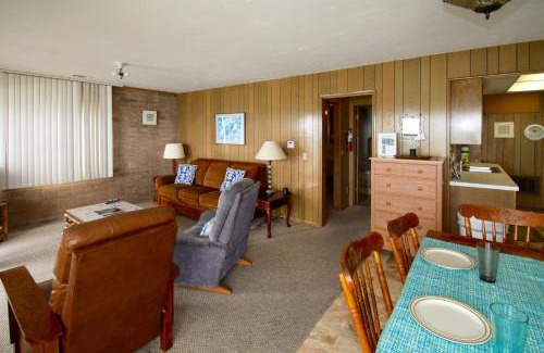 Carlsbad Village House | 2489 Ocean Street Main