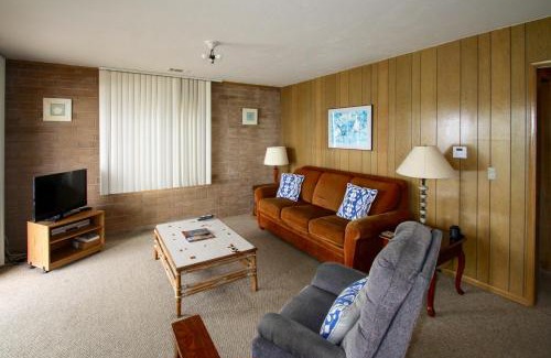 Carlsbad Village House | 2489 Ocean Street Main