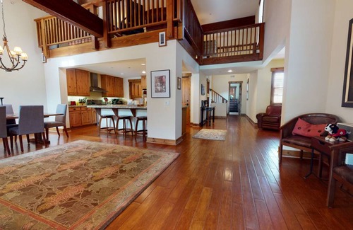 Mammoth Lakes House | 251 m² House ∙ 2 bedrooms ∙ 8 guests