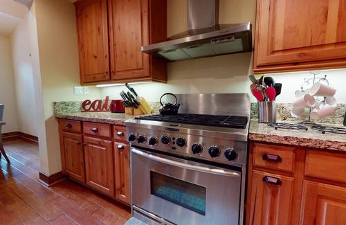 Mammoth Lakes House | 251 m² House ∙ 2 bedrooms ∙ 8 guests