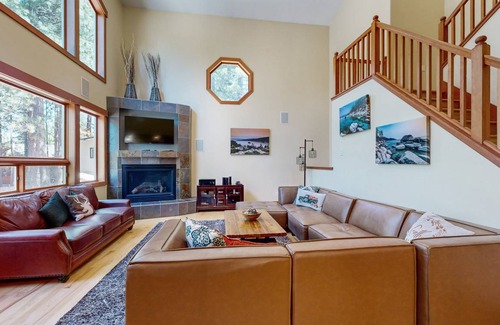 Country Club Estates House | 305 m² House ∙ 5 bedrooms ∙ 10 guests