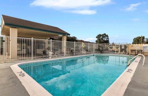 North Fremont Street Hotel | 32 m² Hotel ∙ 127 guests