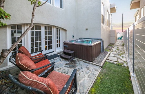 Townsite House | 325 m² House ∙ 5 bedrooms ∙ 12 guests