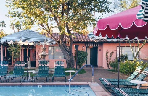 Warm Sands Hotel | 33 m² Hotel ∙ 3 guests