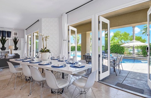 Palm Springs House | 365 m² House ∙ 6 bedrooms ∙ 12 guests