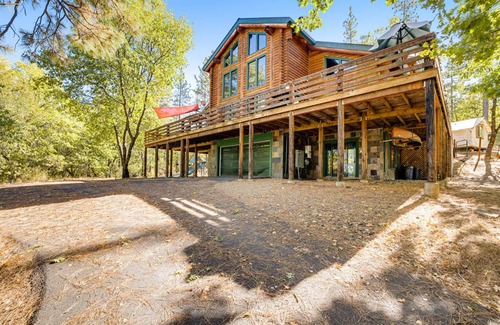 Groveland Cabin | 372 m² Cabin ∙ 6 bedrooms ∙ 22 guests