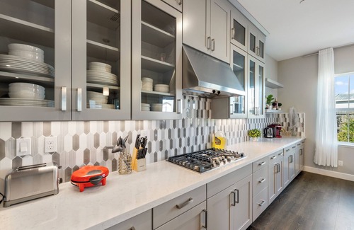 Elk Grove House | 4-bedroom Elegant 4039sq ft Designer Home Near Casino 19min fr Sacramento