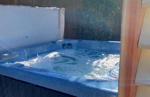 West Los Angeles Bed & Breakfast | 42 m² Bed and breakfast ∙ 4 guests