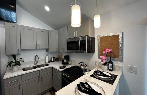 West Los Angeles Bed & Breakfast | 42 m² Bed and breakfast ∙ 4 guests