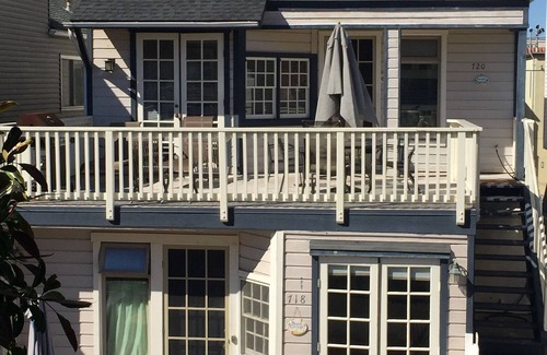South Mission Beach House | 4BR-2BA, 100ft to sand, deck w/ocean view. Available Thanksgiving &/or December.