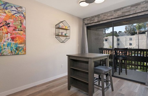 Del Mar Heights Condo | 5 Minutes to Del Mar Fairgrounds! Charming condo
