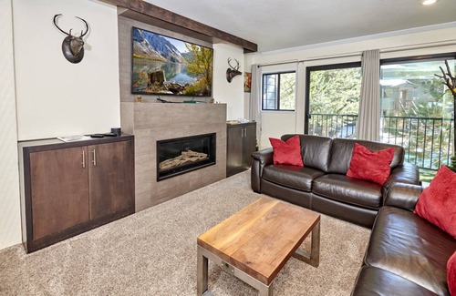 Mammoth Lakes Condo | 63 m² Condo ∙ 1 bedroom ∙ 4 guests
