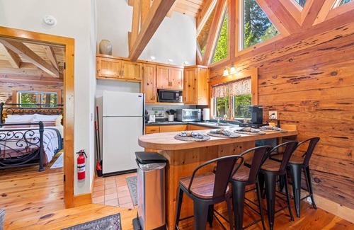 Sloat House | 74 m² House ∙ 2 bedrooms ∙ 6 guests