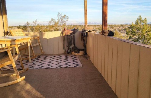 Mojave Desert House | 77 m² House ∙ 2 bedrooms ∙ 4 guests