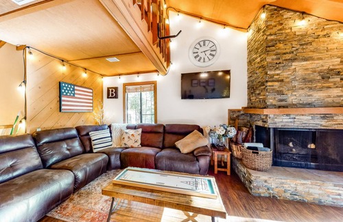 Shaver Lake Condo | 95 m² Condo ∙ 3 bedrooms ∙ 10 guests