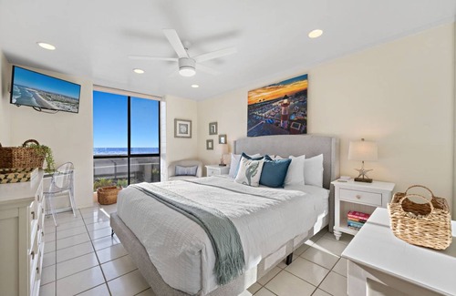 Oceanside Condo | 98 m² Condo ∙ 2 bedrooms ∙ 6 guests