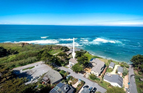 Moss Beach Other | Accommodation ∙ 1 bedroom ∙ 10 guests