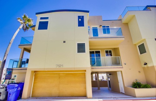 Central Mission Beach Apartment | Apartment ∙ 7 bedrooms ∙ 17 guests