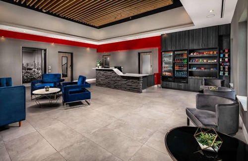 Wilshire Hotel | Avenue Hotel, Ascend Hotel Collection