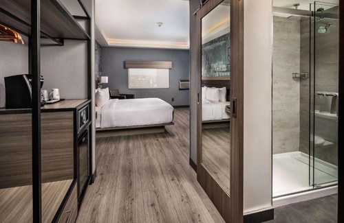 Wilshire Hotel | Avenue Hotel, Ascend Hotel Collection