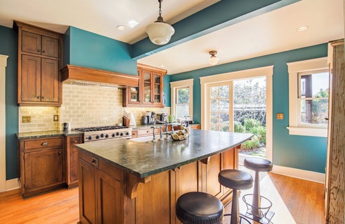 Golden Hill House | B Street Historic House-Min to Convention Cnr, Gaslamp, Balboa-Comp. Bikes