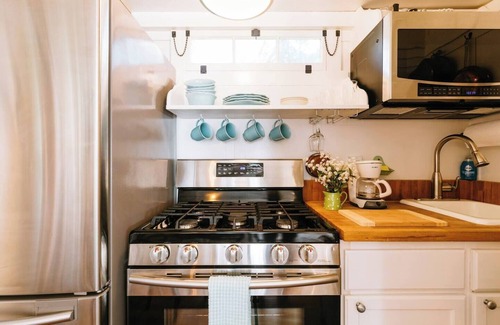Golden Rectangle House | Barefoot Comfort in Carmel - Steps to Town & Beach