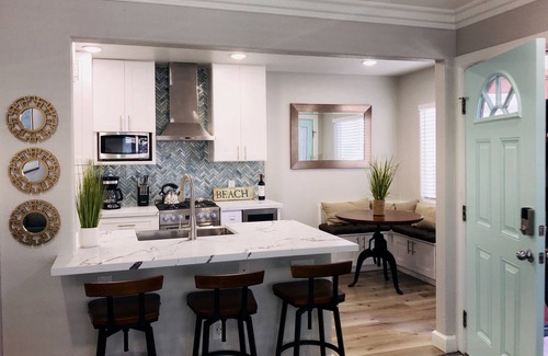 Mission Beach Condo | Beachfront Bliss! Book your 2025 vacation today!