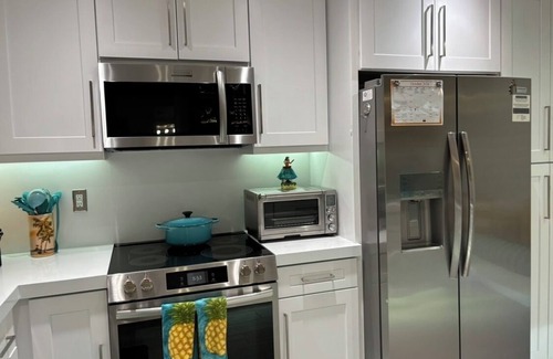 Palm Desert Condo | BEST in Monterey Country Club-South-New Remodel in 2024-185 Gran Via