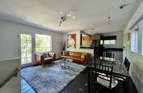Hillcrest House | Buddha's Zen Retreat-a Lush Tropical Estate - Near Zoo, Beaches, Downtown, Parks