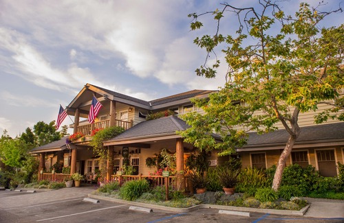 Lodge Hill Hotel | Cambria Pines Lodge