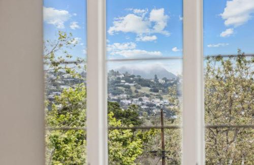 Laguna Apartment | Casa Riviera - Boutique Apartments in Downtown Santa Barbara