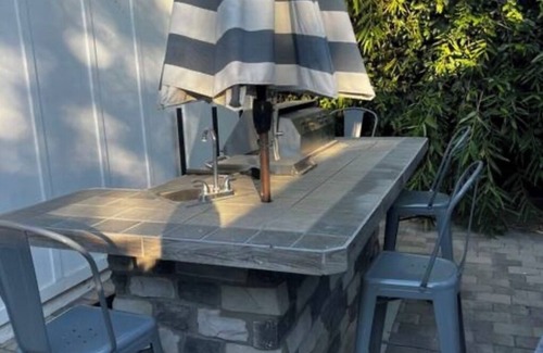 North Tustin House | Charming 3-bedroom house in North Tustin with large lot and gated entry