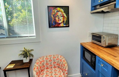 North Park Apartment | *Charming Studio* Central to Everything!