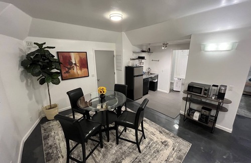 Midtown Sacramento Apartment | Chic New Midtown Apartment in the Heart of Sacramento