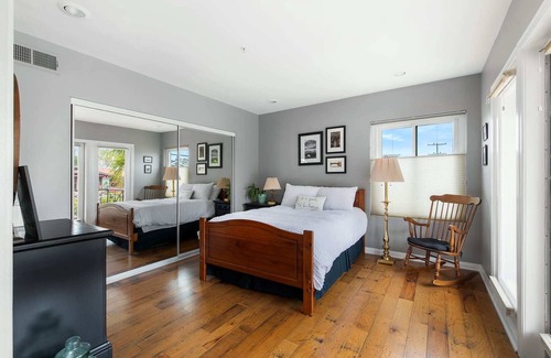South Redondo House | Coastal Redondo Beach Home with Ocean Views