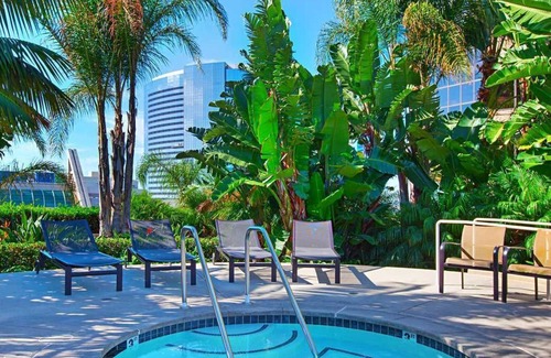 Pacific Terrace Condo | Comfortable Condo with Amazing views!