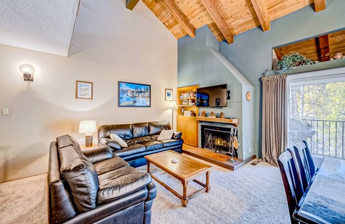 Carnelian Woods Condo | Condo ∙ 2 bedrooms ∙ 6 guests