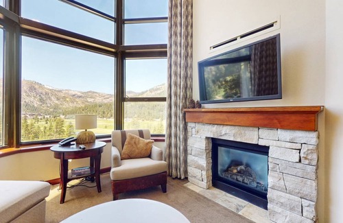 Olympic Valley Condo | Condo ∙ 3 bedrooms ∙ 12 guests