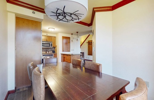 Olympic Valley Condo | Condo ∙ 3 bedrooms ∙ 12 guests