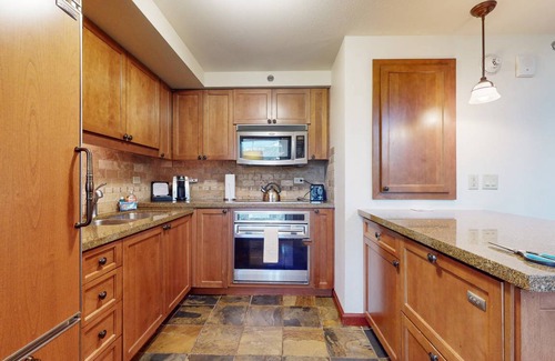 Olympic Valley Condo | Condo ∙ 3 bedrooms ∙ 12 guests