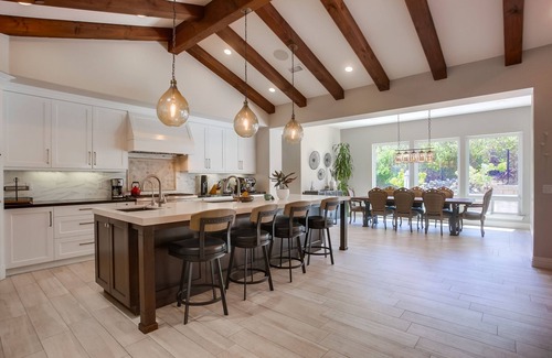 Del Mar Heights House | Del Mar Luxury Home 1 M. to Beach 4B/4.5B Pool/Hot Tub