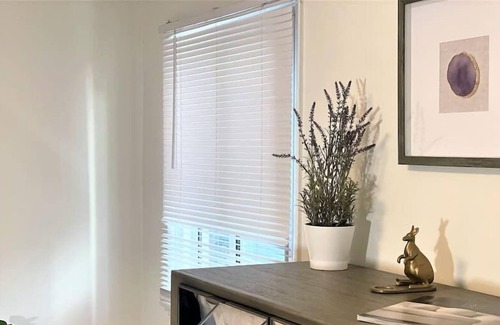 McLaughlin Condo | Diamond in L.A (AM1-CUL)