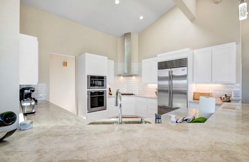 Bodega Bay House | Expansive ocean views along with privacy for this 2400 sf 3 bedroom 3 bath home